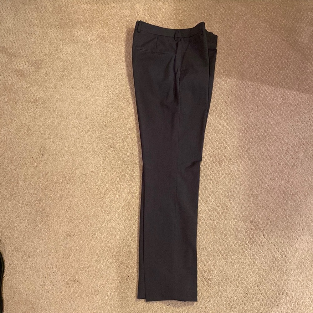H&M charcoal gray slim fit 32R suit pants